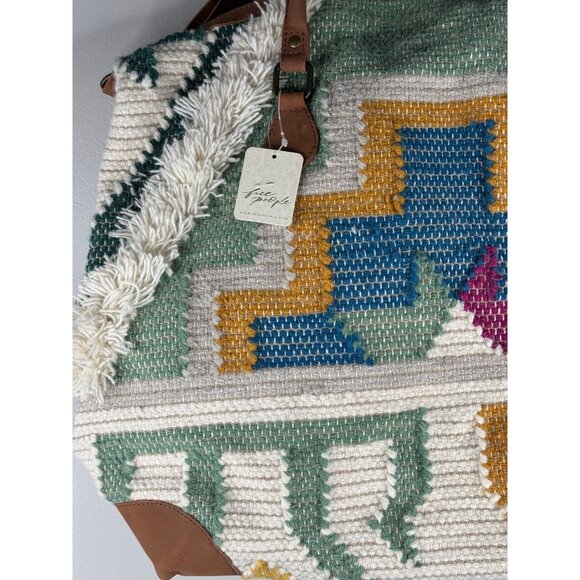 Free People Quick Trip Weekender Bag  NWT Slouchy Woven Green Cream - Picture 7 of 10